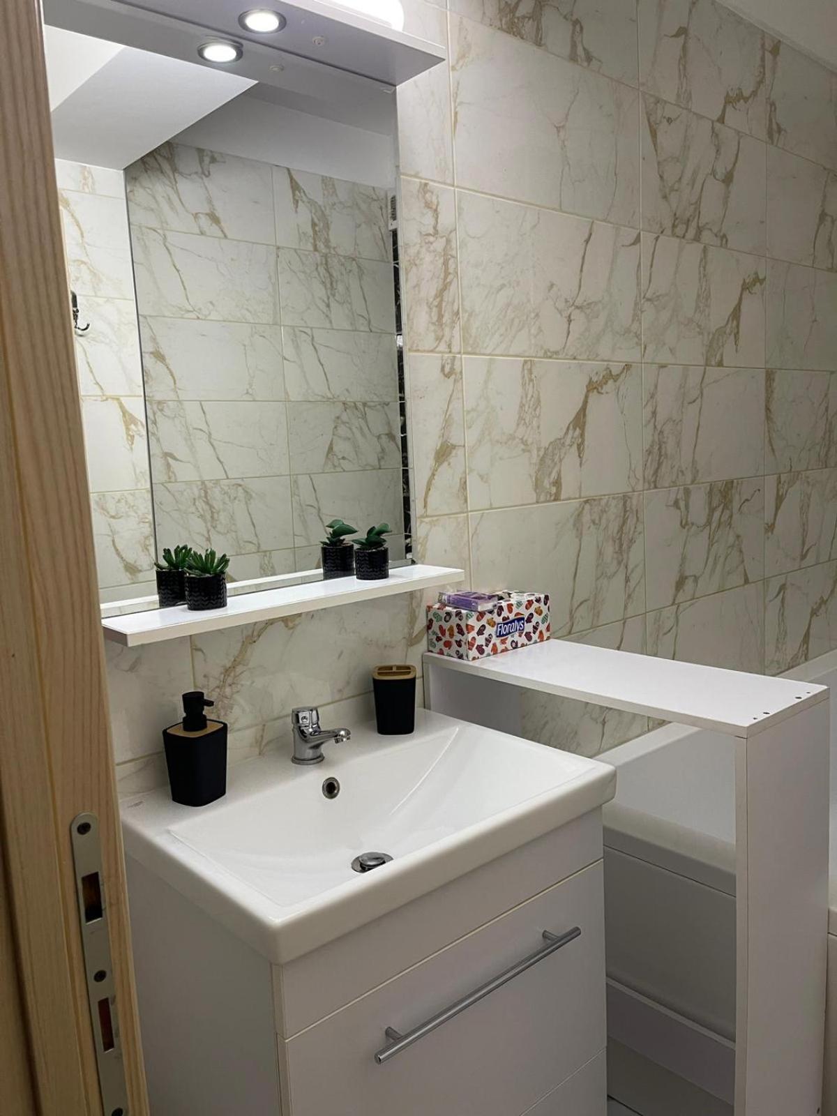 Urban Nest- Apartament Cu 2 Camere, Aproape De Iulius Mall Ясси Екстер'єр фото